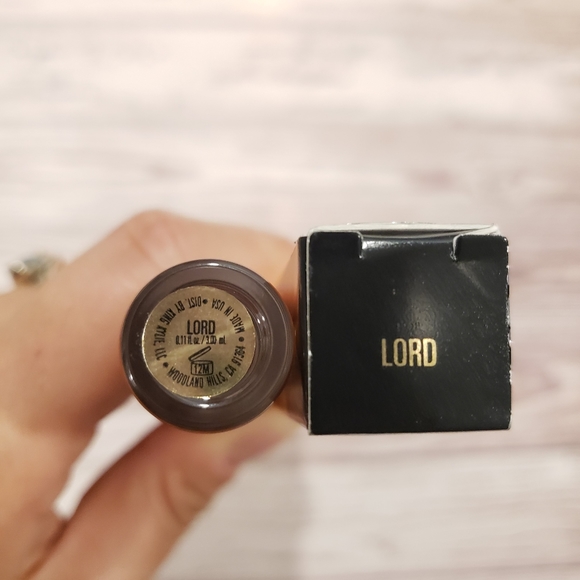 Kylie Cosmetics Birthday Edition Lip Kit in Lord - Picture 3 of 4